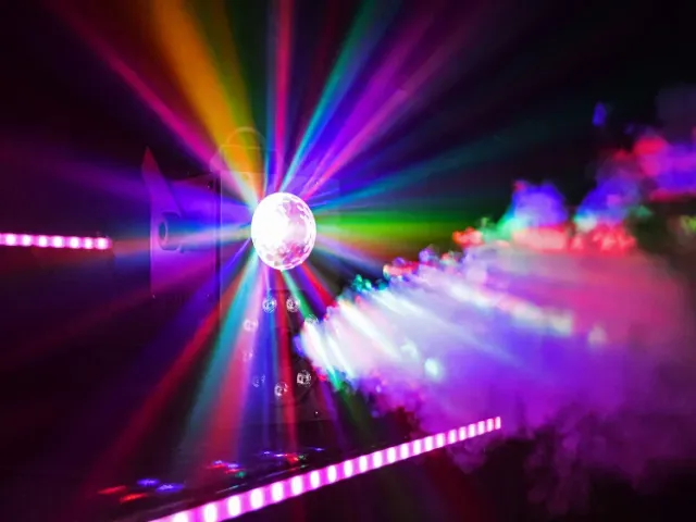 QTX SpheroSmoke Compact 400W LED Fog Machine & RGB Ball Effect